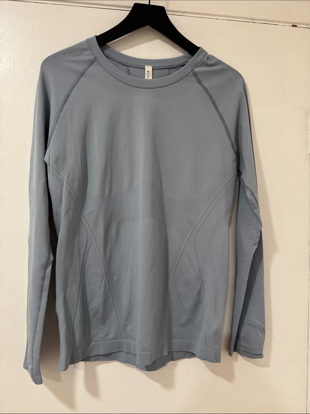 Athleta Momentum Light Blue Long Sleeve Top